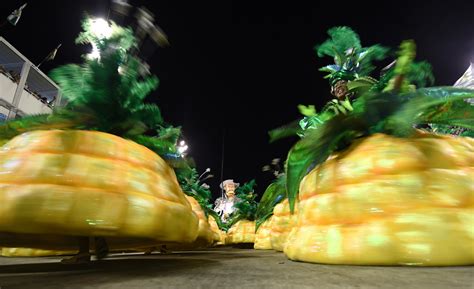 62 Breathtaking Images From Rio De Janeiro's Carnival