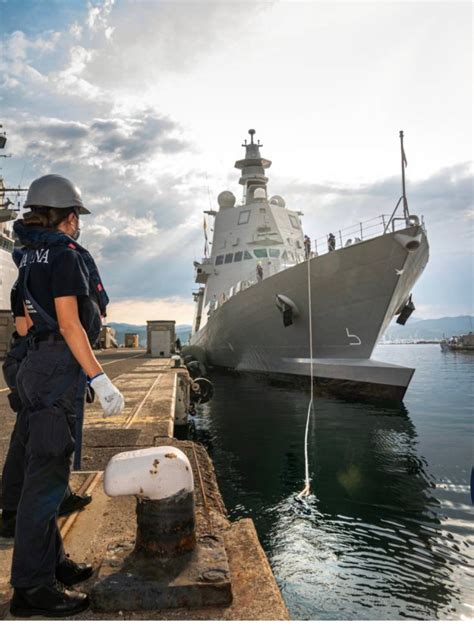 Marina Militare Nave Thaon Di Revel Parte Per La Sua Prima Missione