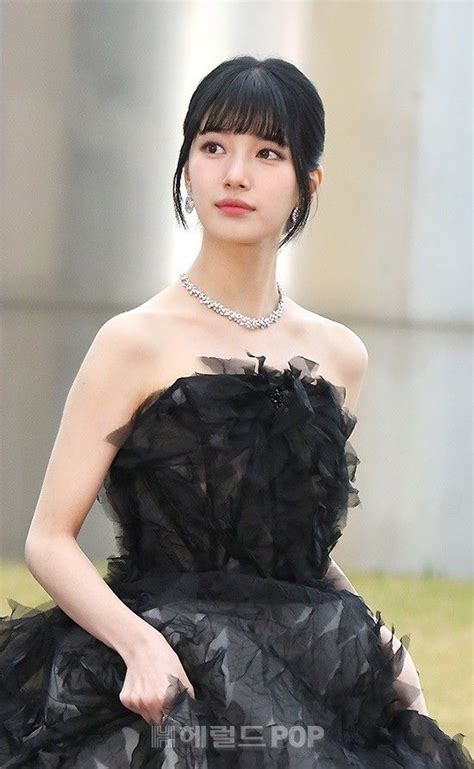 BAE SUZY BAEKSANG ICON Korean Wave Korean Girl Asian Celebrities