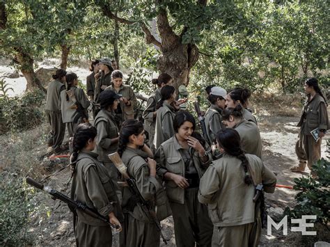 The Female Guerilla Fighters Of The Pkk Middle East Eye