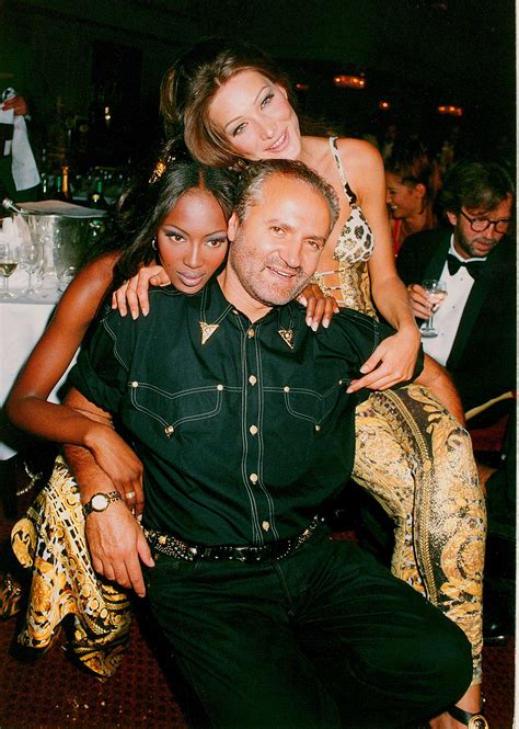 Gianni Versace La Storia Di Un Icona Della Moda