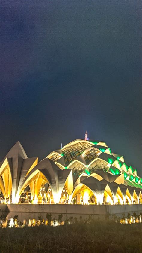 Masjid Al Jabbar di Malam Hari | Buku foto, Gambar anime, Gambar