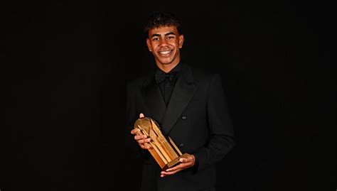 Lamine Yamal Es Galardonado Con El Premio Kopa Al Mejor Futbolista Joven