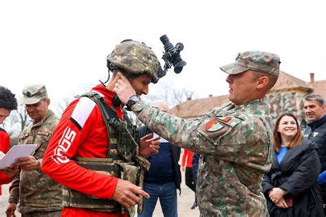 Mircea Rednic a dat milităria jos din pod la UTA FOTO Sportarad