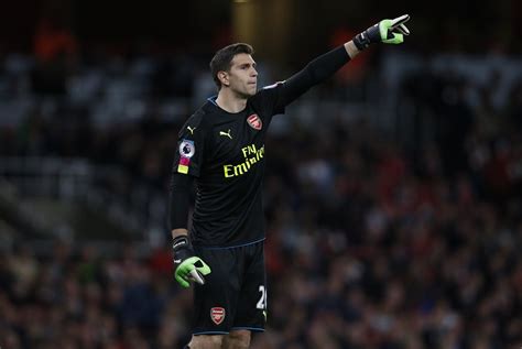 Arsenal: Emiliano Martinez posts emotional farewell on Instagram as he ...