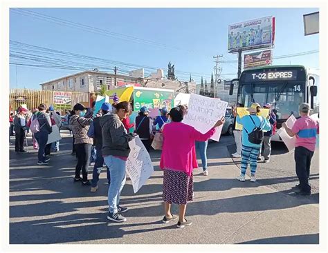 Pacientes De Hemodi Lisis Bloquean La Carretera M Xico Pachuca