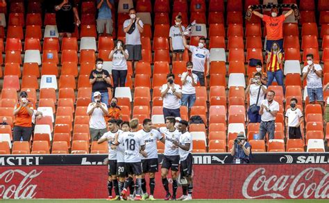 Abonos Valencia CF Temporada 21 22 El Valencia Congela El Precio De