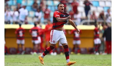 Flamengo acerta empréstimo de Petterson a outro clube brasileiro Veja