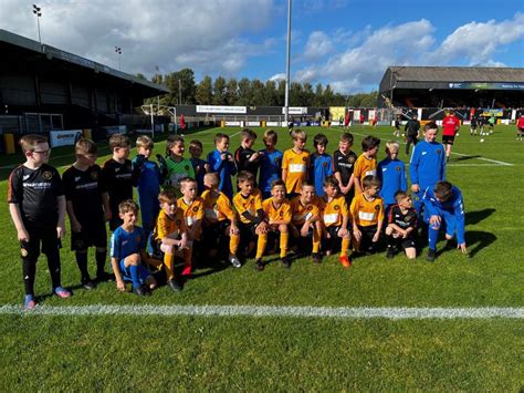 en sponsors  kits  kids businessfirst