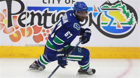 Canucks recall defenceman Jordan Subban from Utica