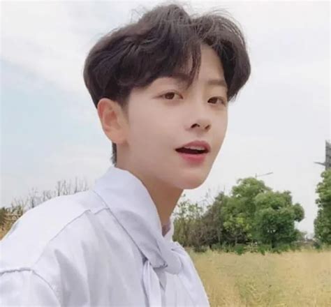 Top Ki U T C Hot Trend Cho Nam Ang D N U Xu H Ng