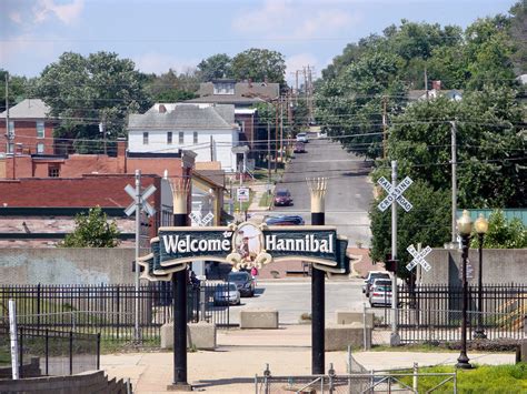 Hannibal, Missouri: Where Mark Twain's Creations Come Alive - Unusual