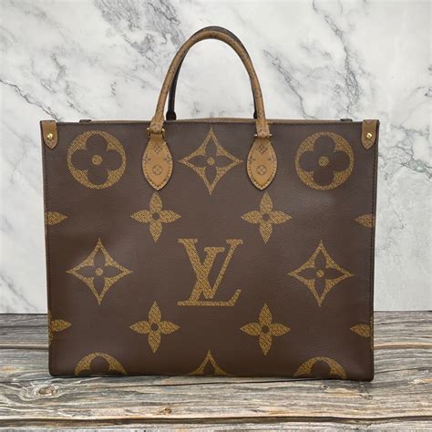 Louis Vuitton 路易威登m44576經典onthego Monogram Reverse帆布 購物包 手提包 肩背包