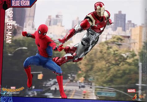 Hot Toys Spider Man Homemade Suit For Homecoming