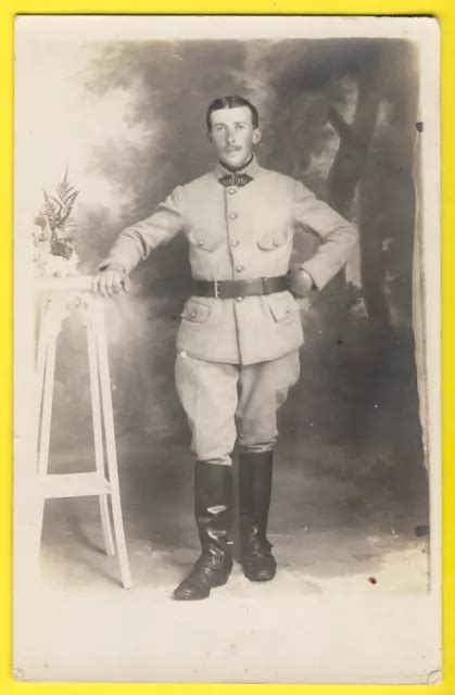 Cpa Carte Photo Militaire Soldat En Uniforme Du E R Giment Botte