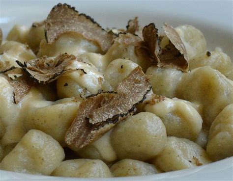 Gnocchi Al Tartufo Con Fonduta Di Formaggio Di Fossa La Tua Ricetta