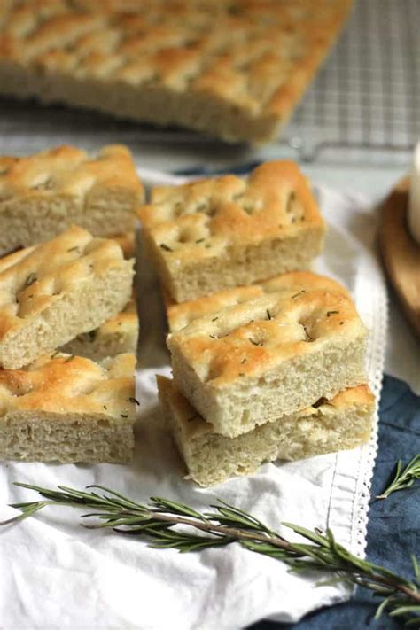 Easy Rosemary Focaccia Bread Suebee Homemaker