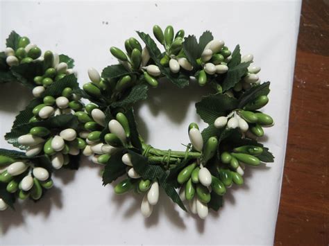 White And Green Berry Candle Rings Pip Berry Taper Candle Rings Etsy