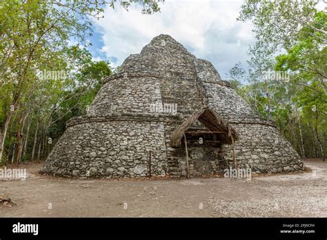 Xaibe pyramid hi-res stock photography and images - Alamy