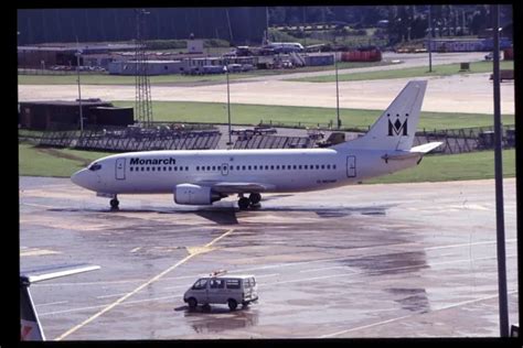 ORIGINAL FUJICHROME COLOUR Slide Monarch Airlines Boeing 737 300