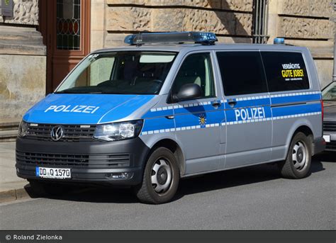 Einsatzfahrzeug Dd Q Vw T Motion Hgrukw Bos Fahrzeuge