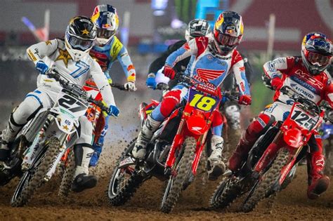 Ken Roczen Returns To Top Of The Winner S Podium At Glendale Supercross