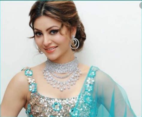 Urvashi Rautela Biography 2025 Net Worth Height Age Boyfriend