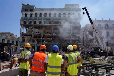 Cifra de muertos en explosión de hotel en La Habana llega a 18