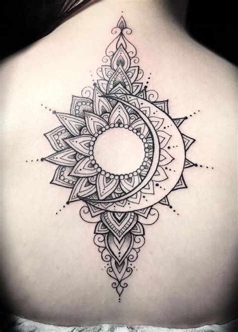 31 Das mais Belas Tatuagens Mandala para se inspirar Página 5 de 6