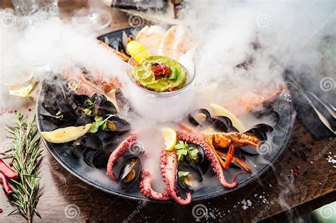 Seafood Platter For 2 4 Persons Lobster Octopus Blue Mussels