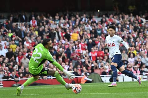 Arsenal 2 2 Tottenham Hotspur Points Shared In Tense Battle