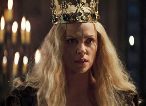 Snow White And The Huntsman - Queen Ravenna | Charlize theron photos ...