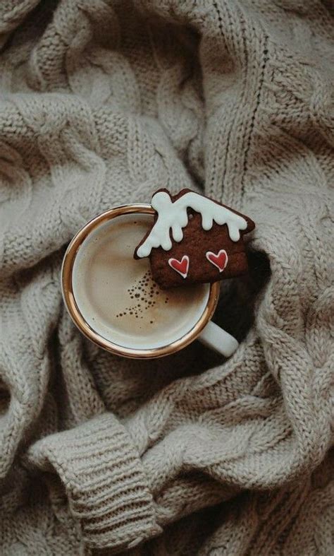 200 Christmas Aesthetic Vibes — Cute House Biscuit With Heart Details