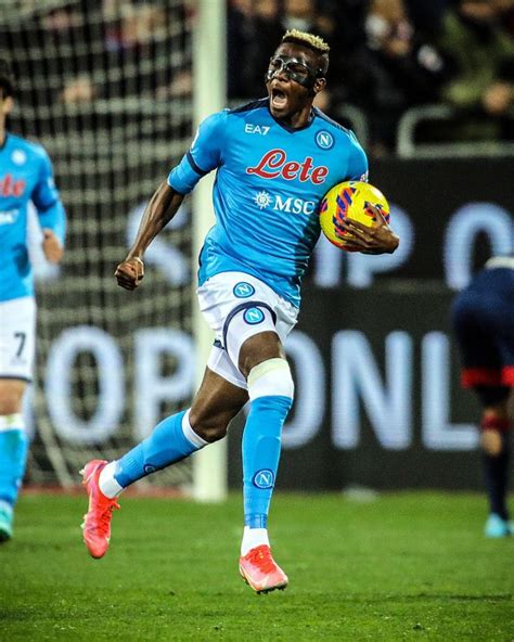 Napoli hero, Victor Osimhen nel 2022 | Foto di calcio, Napoli, Calcio