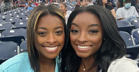 Simone Biles and Sister Adria Biles Look Like Twins in New Photo