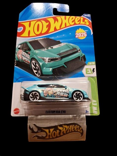 Hot Wheels HW EV 2025 Custom Kia EV6 8 10 L Neu und originalverpackt in Adlikon für CHF 3 5