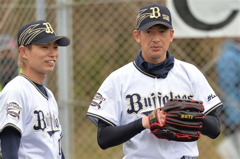 オリックス山岡泰輔が“能見さん”にキャッチボールを頼んだ理由「残り少ないと思うんで、大事にしていきたい」日本シリーズで現役最後の登板も プロ野球 Number Web ナンバー