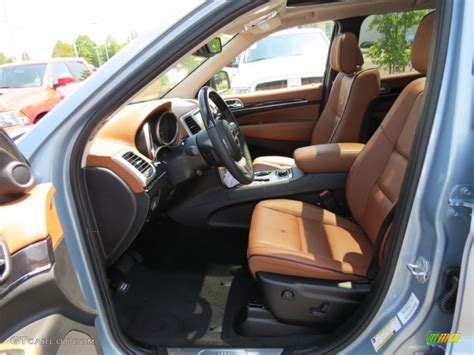 2012 Jeep Grand Cherokee Overland Summit 4x4 Interior Color Photos ...