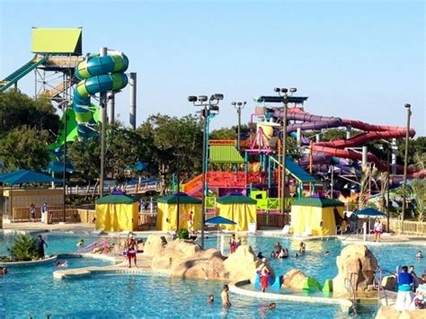 Aquatica San Antonio Waterpark in San Antonio, Texas - Kid-friendly ...