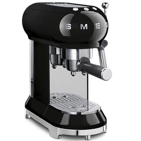 OBJETO BIM Smeg S P A Cafetera ECF01BLEU Descarga Gratuita De