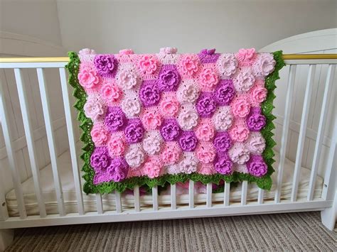 Cutest Trendy Crochet Flower Baby Blanket Pattern