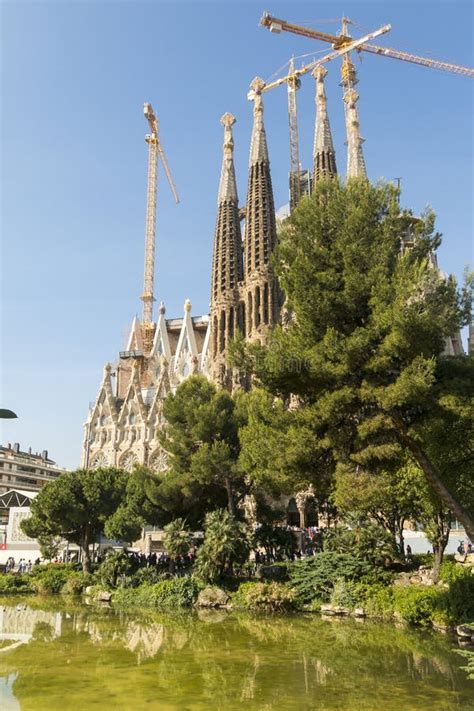 Fachada De La Natividad Del La Sagrada Familia La Catedral