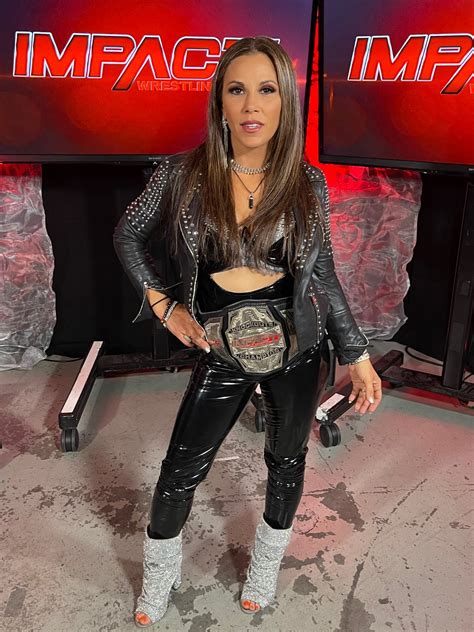 Mickie Jamesaldis On Twitter I Raise A Glass And The Bar 🥂🤠