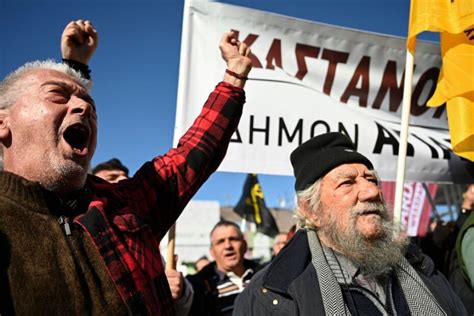 Agricultores Europeus Continuam Protestos