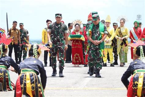 Pangdam Xiv Hasanuddin Bersama Forkopimda Sultra Sambut Kunjungan