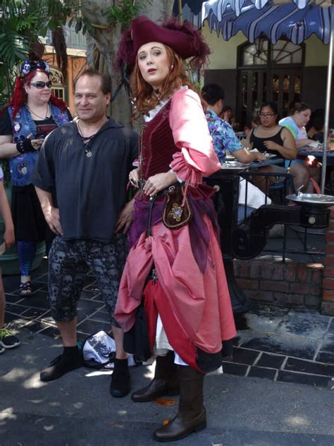 Videophotos New Redd Pirates Of The Caribbean” Character Arrives At