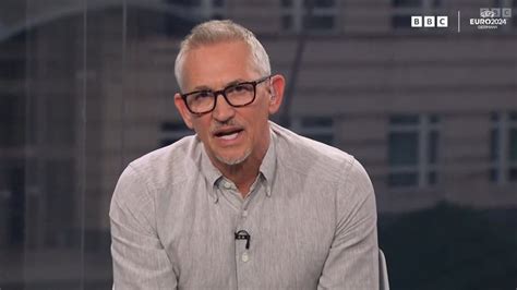 Gary Lineker Looks Visibly Emotional As He And Alan Shearer Pay Tribute