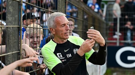 Der Sport Tag Der schöne Ernst ist Geschichte Middendorp wütet bei