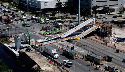 Puente Peatonal Se Derrumba Inesperadamente En Carretera De Miami Provocando Un Grave Accidente