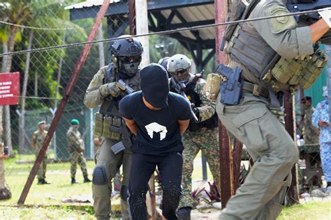 Unit Tindakan Khas Logo Utk Pdrm Kenali Cabang Dan Jasa Pasukan Elit